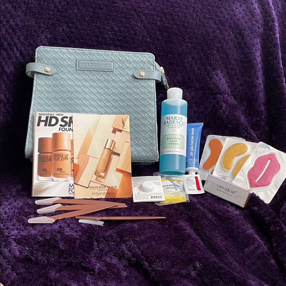 Moroccanoil LG Cosmetic Bag, 15 Piece Beauty Items NEW